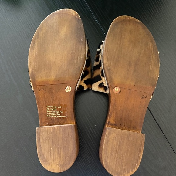 Vince Camuto Animal Print Slide Sandals - Picture 5 of 6